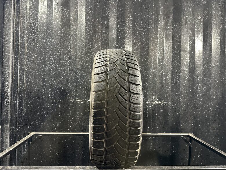 235/60R17C Vredstein Comtrac Winter (6,5 mm)