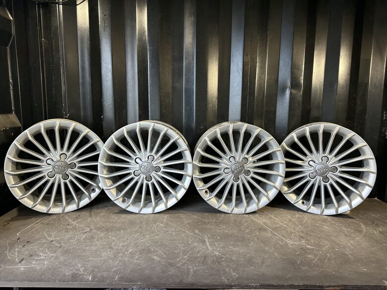 R17 Audi (5x112) - PA143
