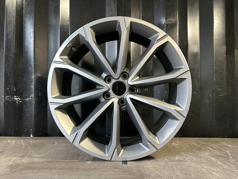 Audi Q4 E-TRON FRONT ALLOY WHEEL 89A601025J 8Jx20 ET45 2021 ON