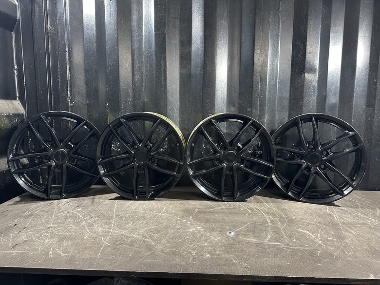 R16 Mazda (5x114.3) - PA162