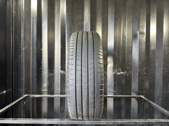 VIENA 225/60R18 Bridgestone Alenza 001 (5,5 mm)