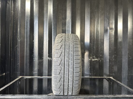 VIENA 225/60R16 Pirelli SottoZero 210 (4,5-5 mm)