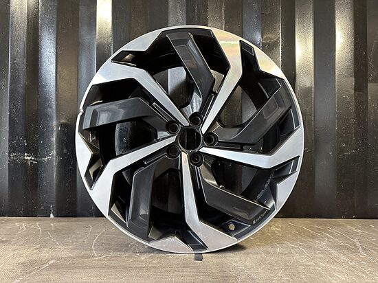 AUDI E-TRON R21 ALLOY WHEEL 4KE601025A 9,5Jx21 ET36