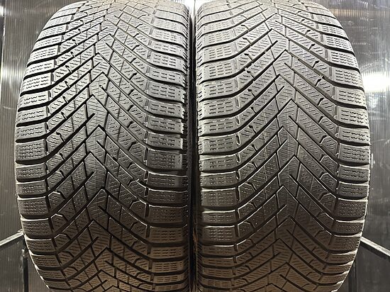 285/40R23 Pirelli Scorpion Winter 2 (4-4,5 mm) 