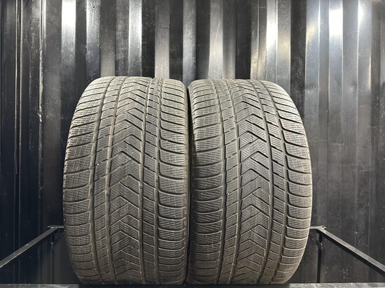 305/35R21 Pirelli Scorpion Winter (3,5-4 mm)